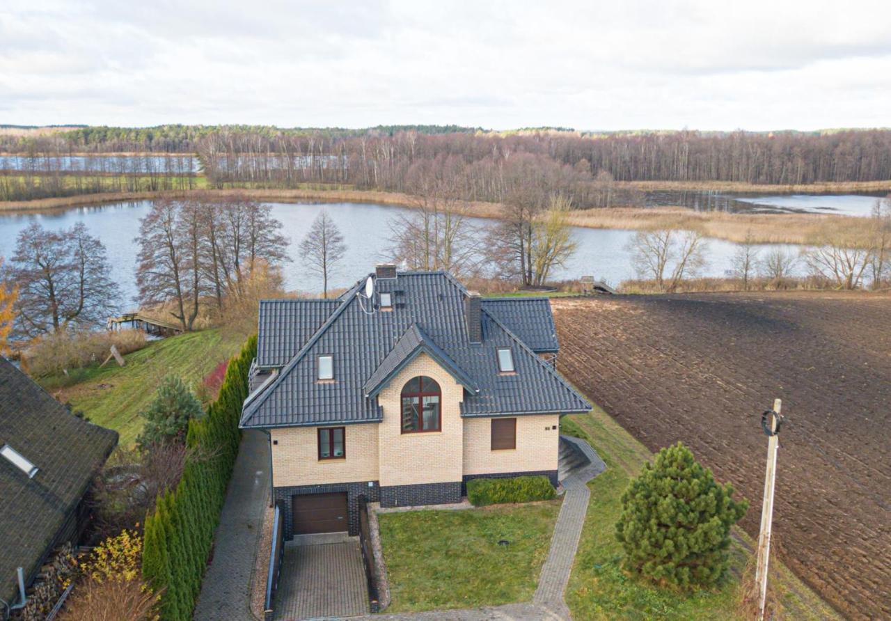 Domwigierski: Lakeside Comfort Farm with Private Beach and Sauna Wysoki Most  Exterior photo
